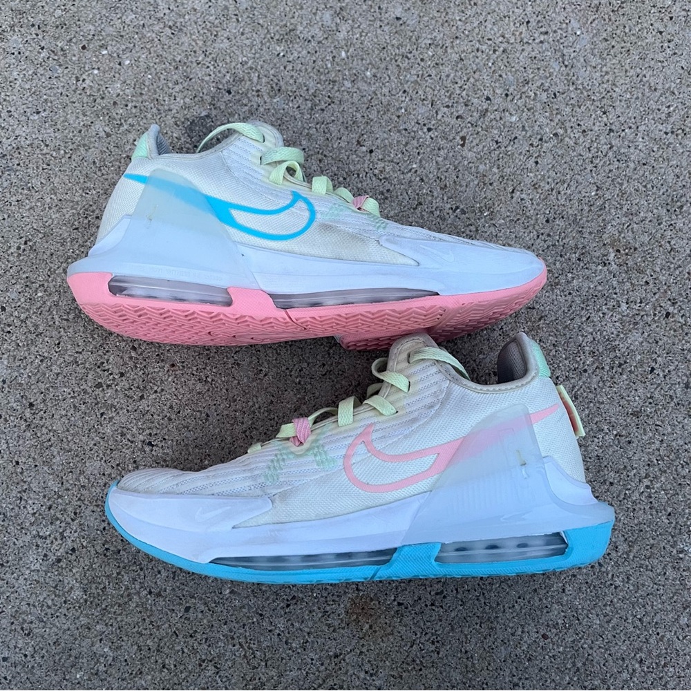 Nike LeBron Witness 6 Easter 2022 Size 7.5 Pre-Owned